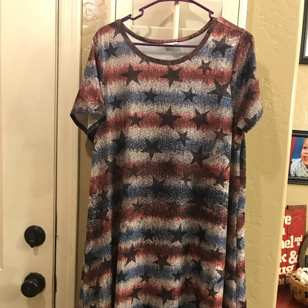 LuLaRoe Exclusive Carly